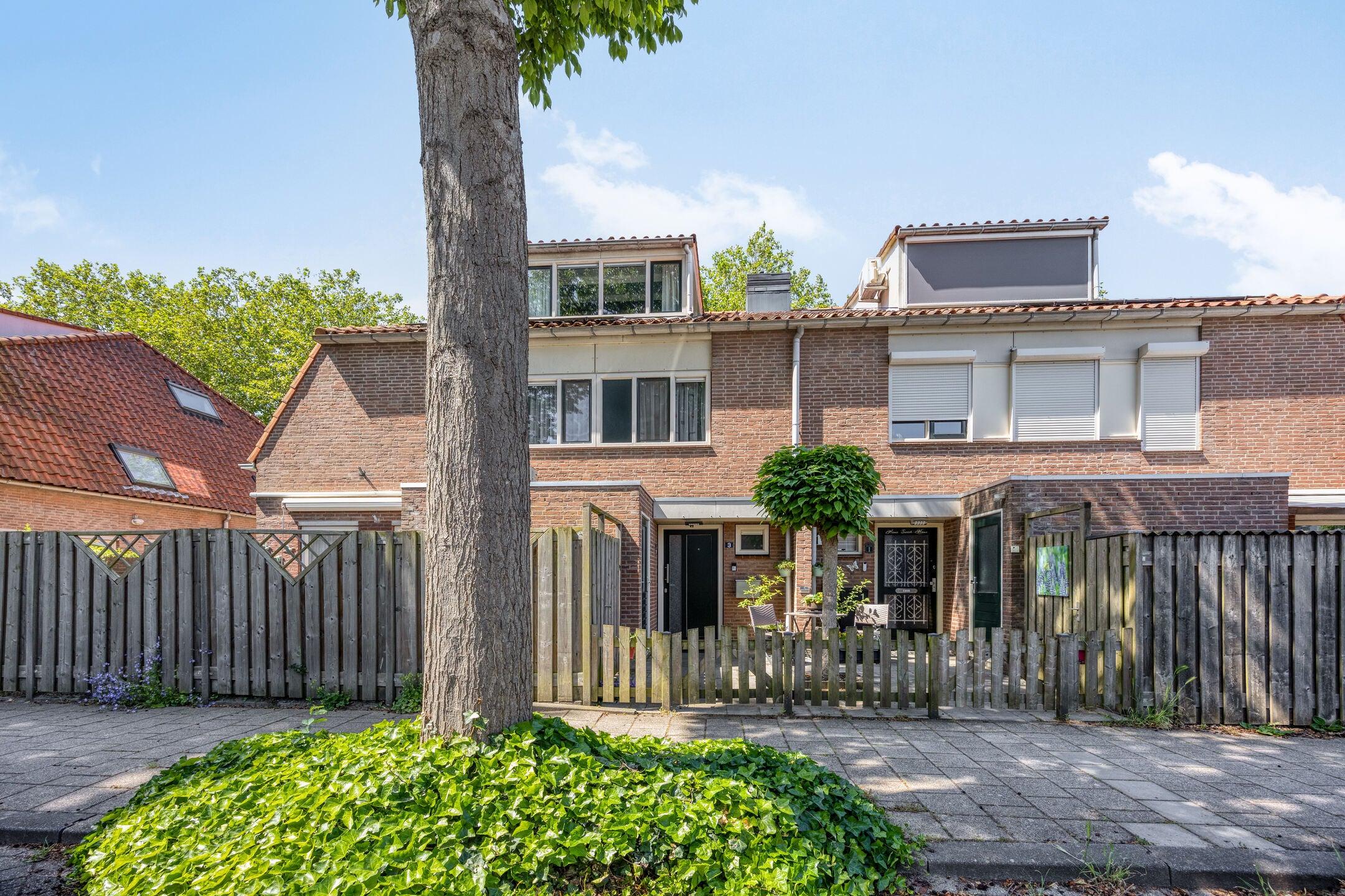 Tussenwoning te koop: Wit-geellaan 3, Zoetermeer