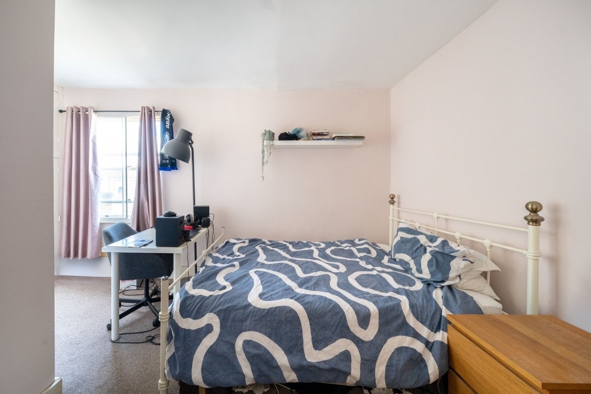 Room Claylands Place in Greater London
