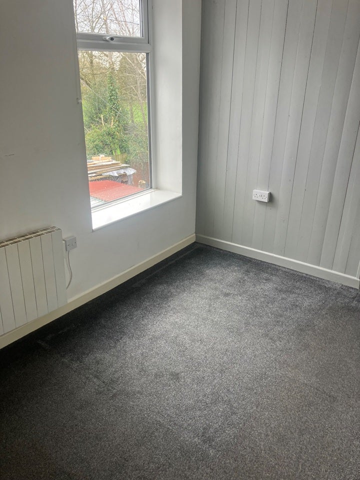 Flat Hollins Road in Oldham