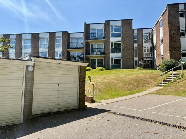 Flat Kings Court in Wealden