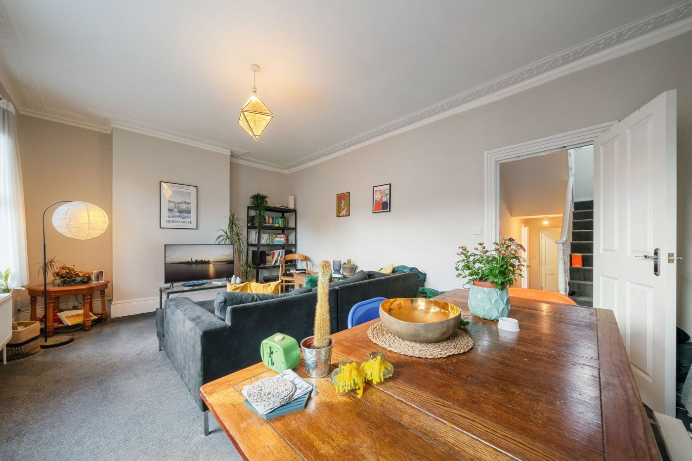 Flat Gillespie Road in Greater London
