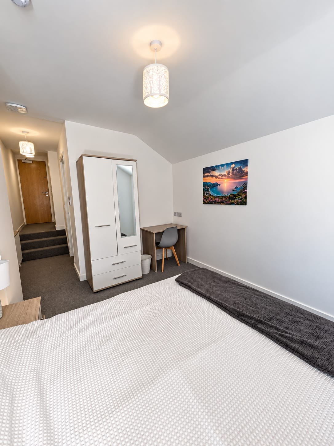 Room Welholme Road in Grimsby