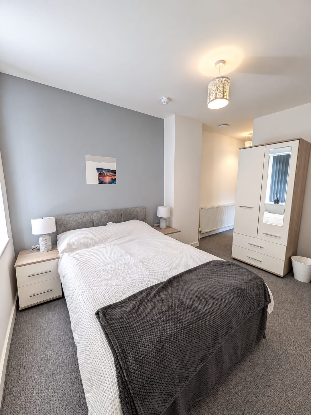 Room Welholme Road in Grimsby