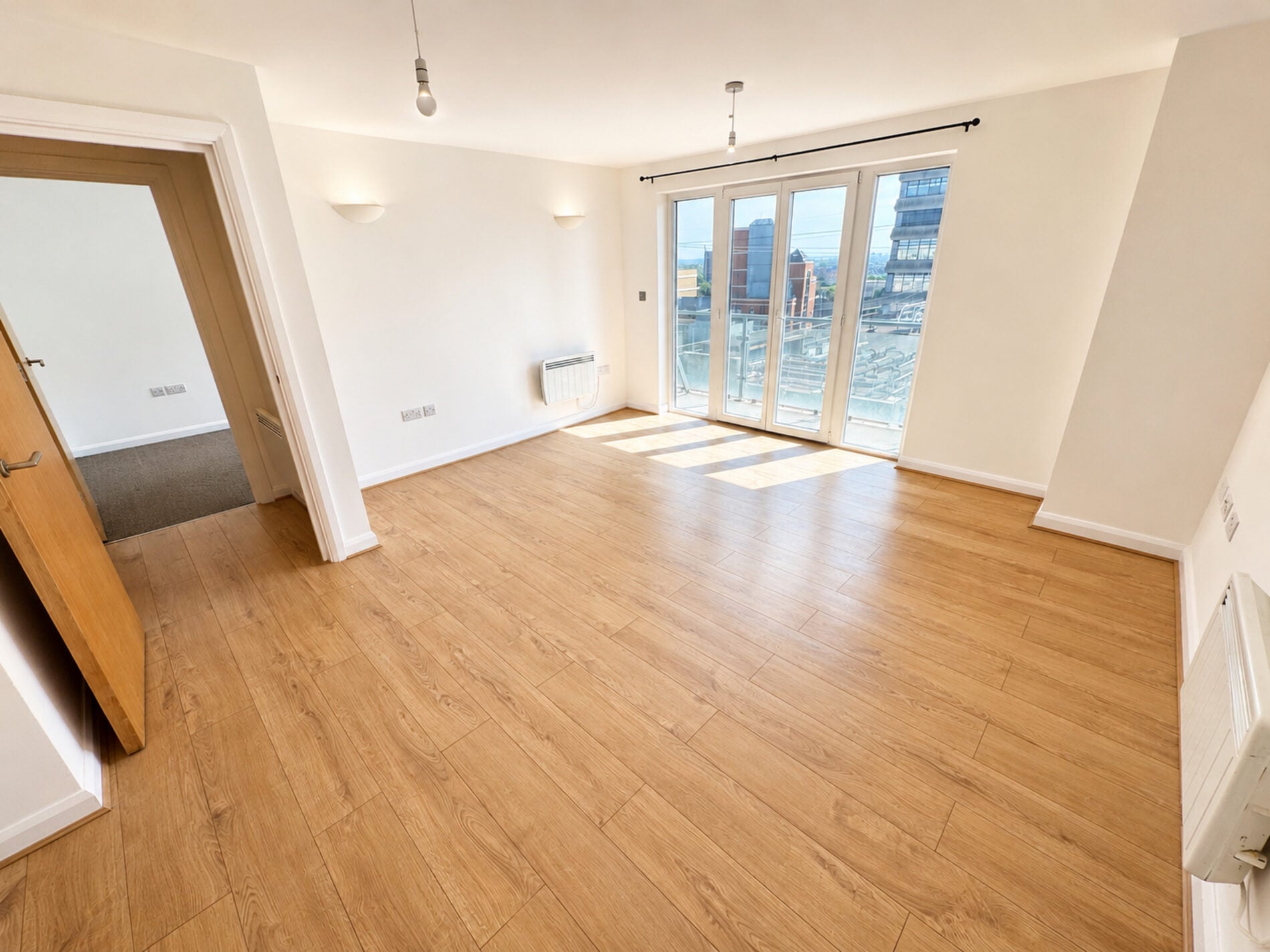 Flat Prior Road in Greater London