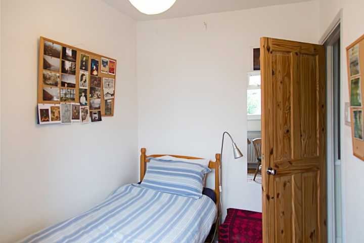 Room Ringslade Road in Greater London