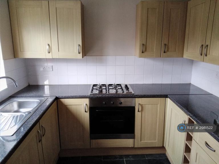Flat Hornbeam Close in Leighton Buzzard