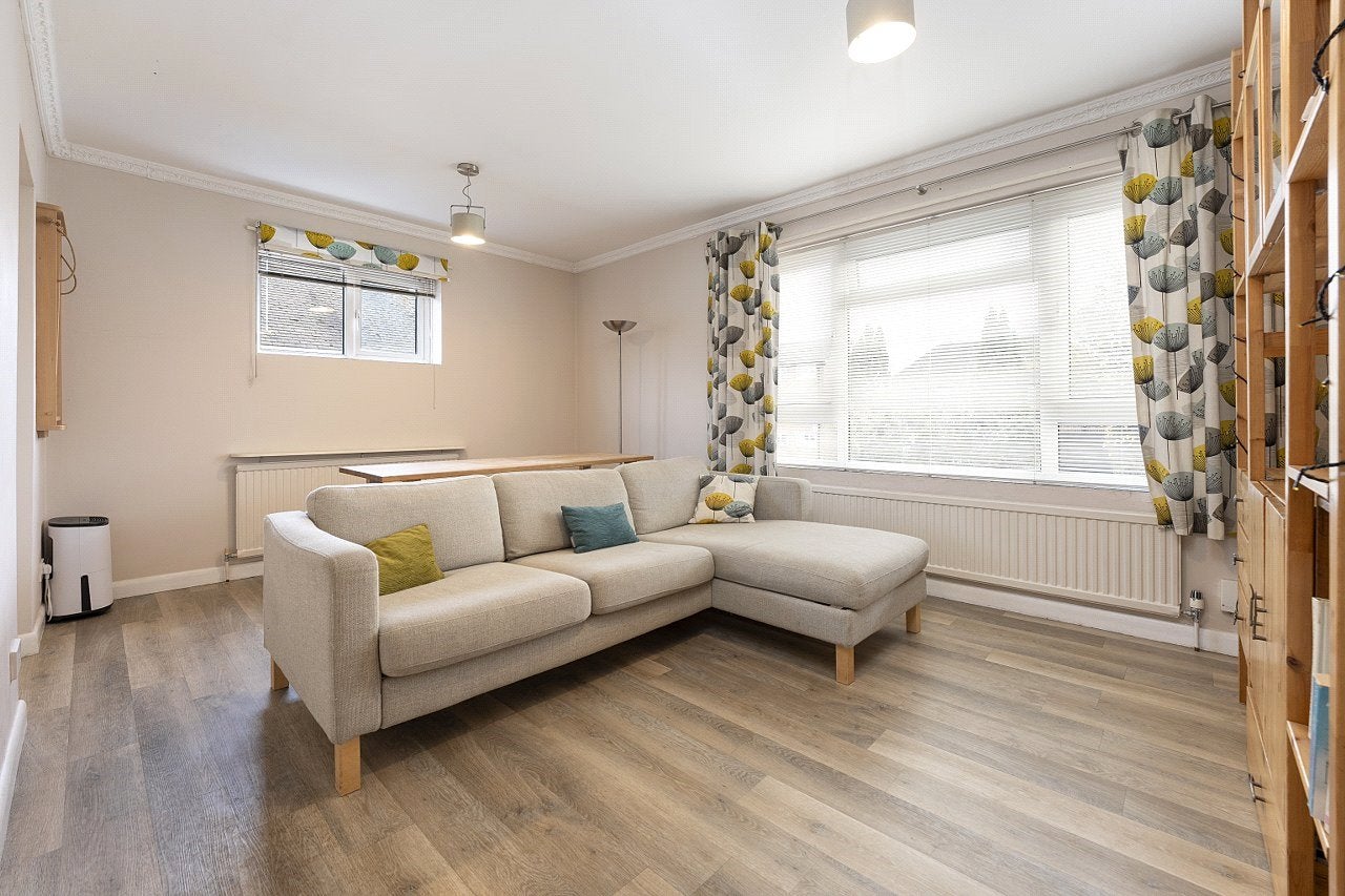 Flat Mulgrave Road in Greater London
