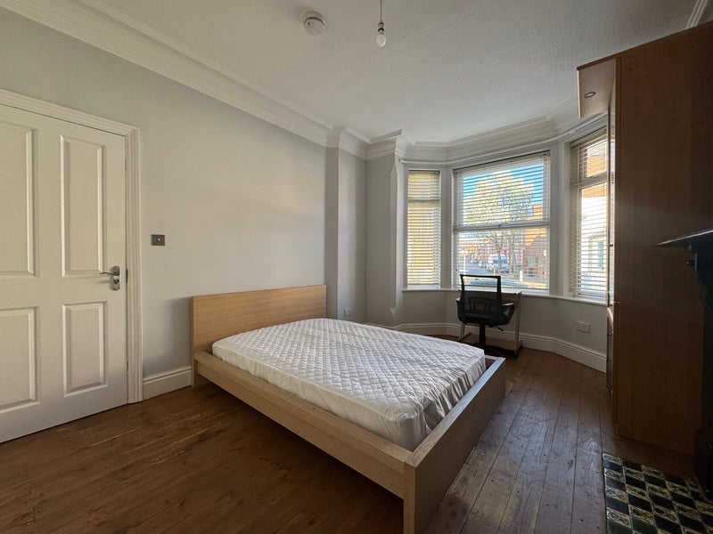 Room Colwick Road in Nottingham