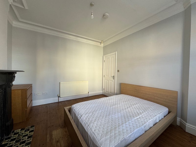 Room Colwick Road in Nottingham