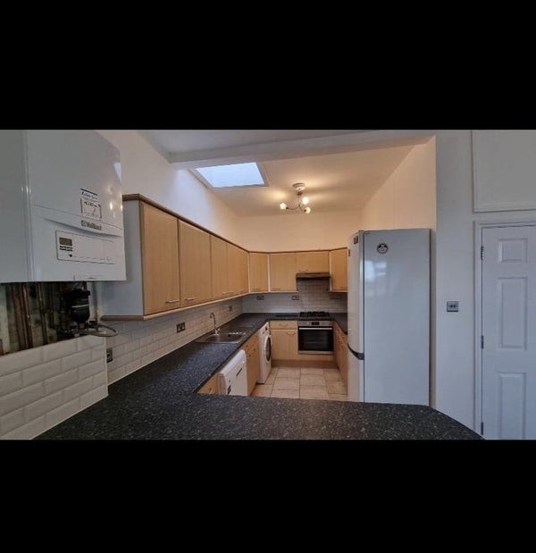 Flat Apsley Road in Bristol