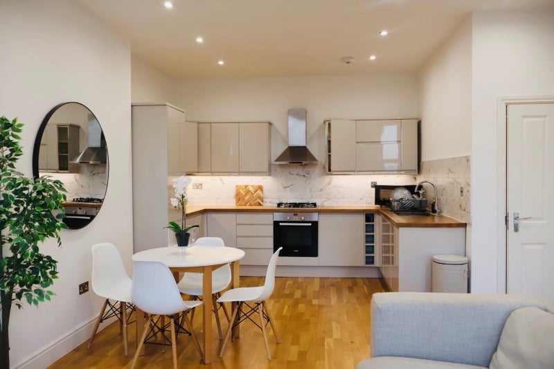 Flat Palace Road in Greater London
