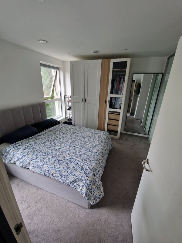 Room Aytoun Road in Greater London