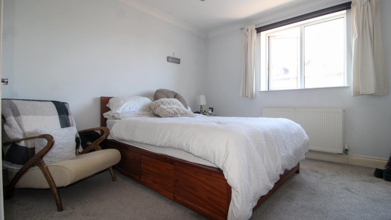 House Twelvetrees Crescent in Greater London