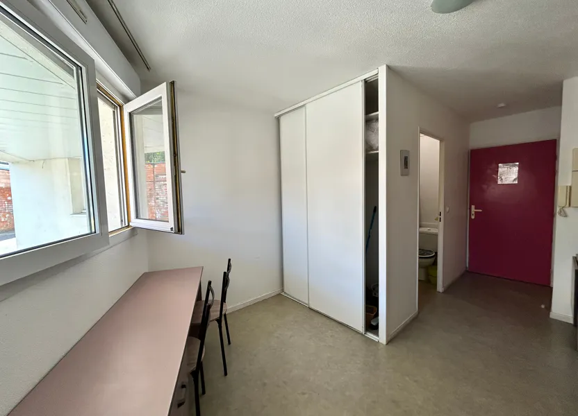 Flat Rue Thérésia Cabarrus in Bordeaux