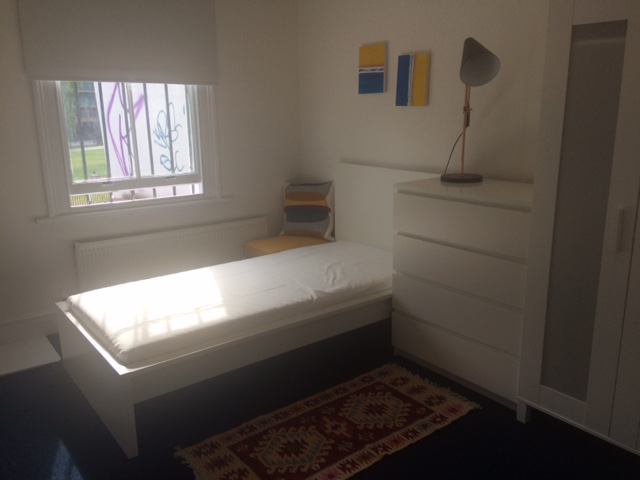 Room Camberwell Green in Greater London