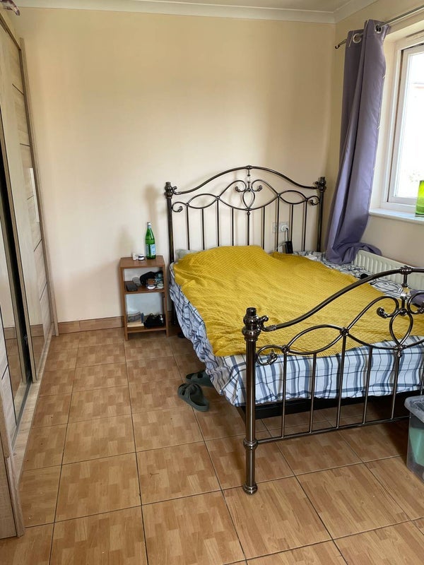 Room Lavington Close in Greater London