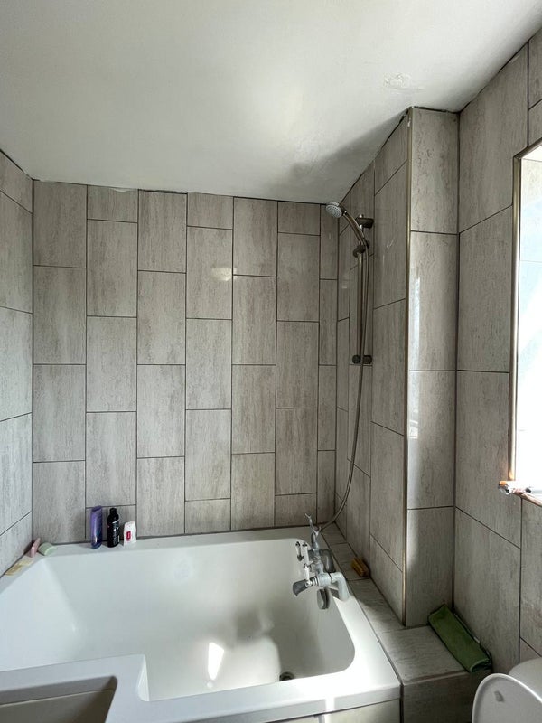 Room Lavington Close in Greater London