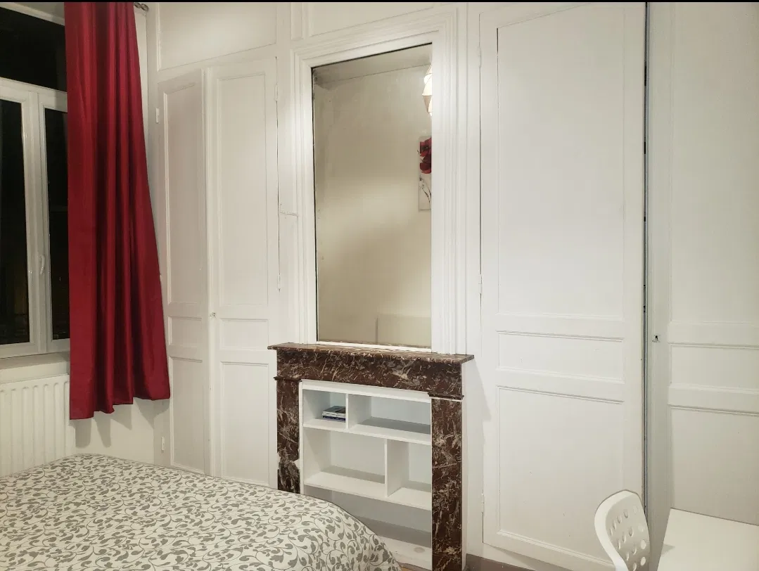 Chambre Place de la Fraternité à Roubaix