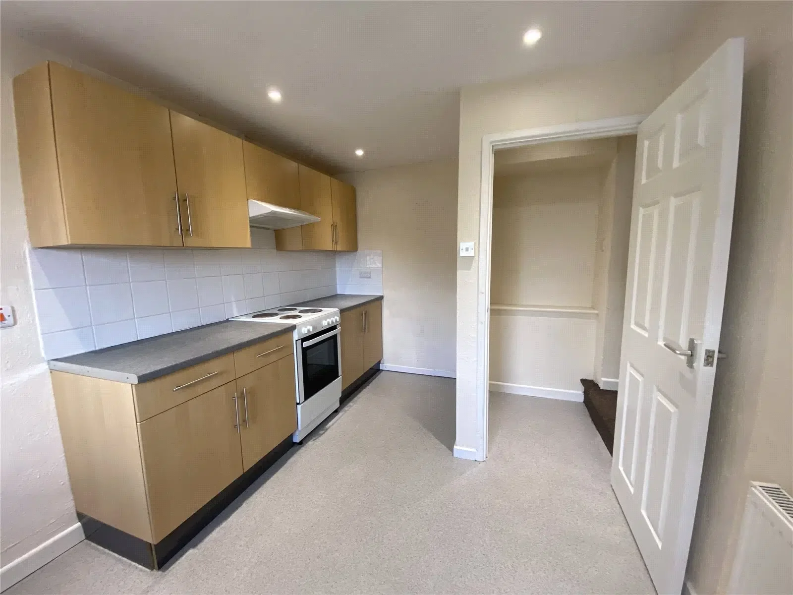 Flat Queen Street in Pembroke Dock