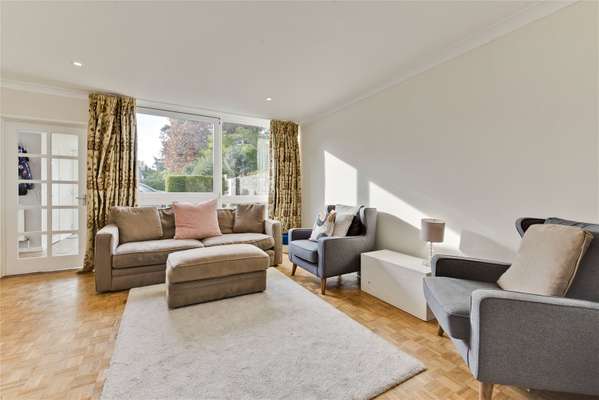 House Brackley in Elmbridge