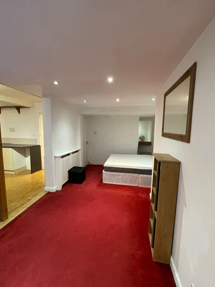 Flat Trinity Street in Kirklees