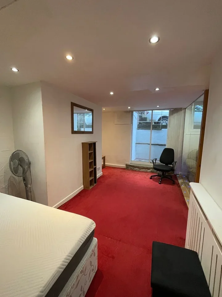 Flat Trinity Street in Kirklees