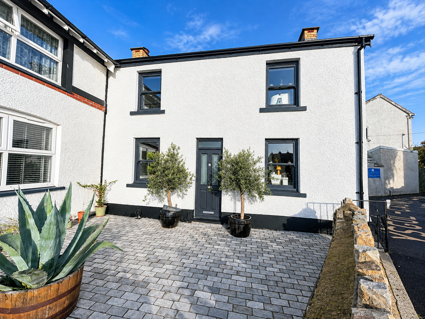 House Clevis Lane in Newton