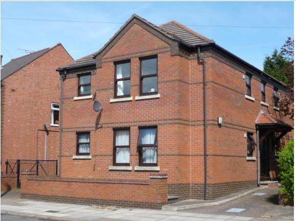 Flat Landseer Road in Leicester
