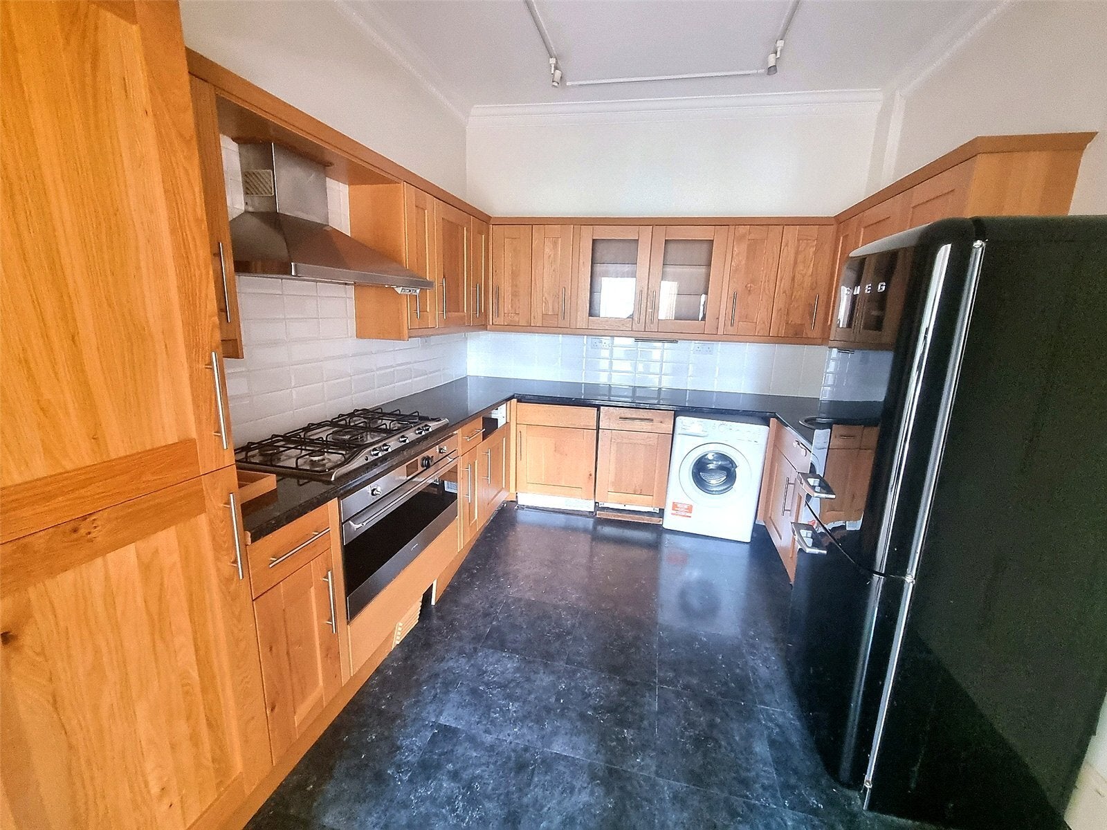 Flat All Saints Road in Weston-super-Mare