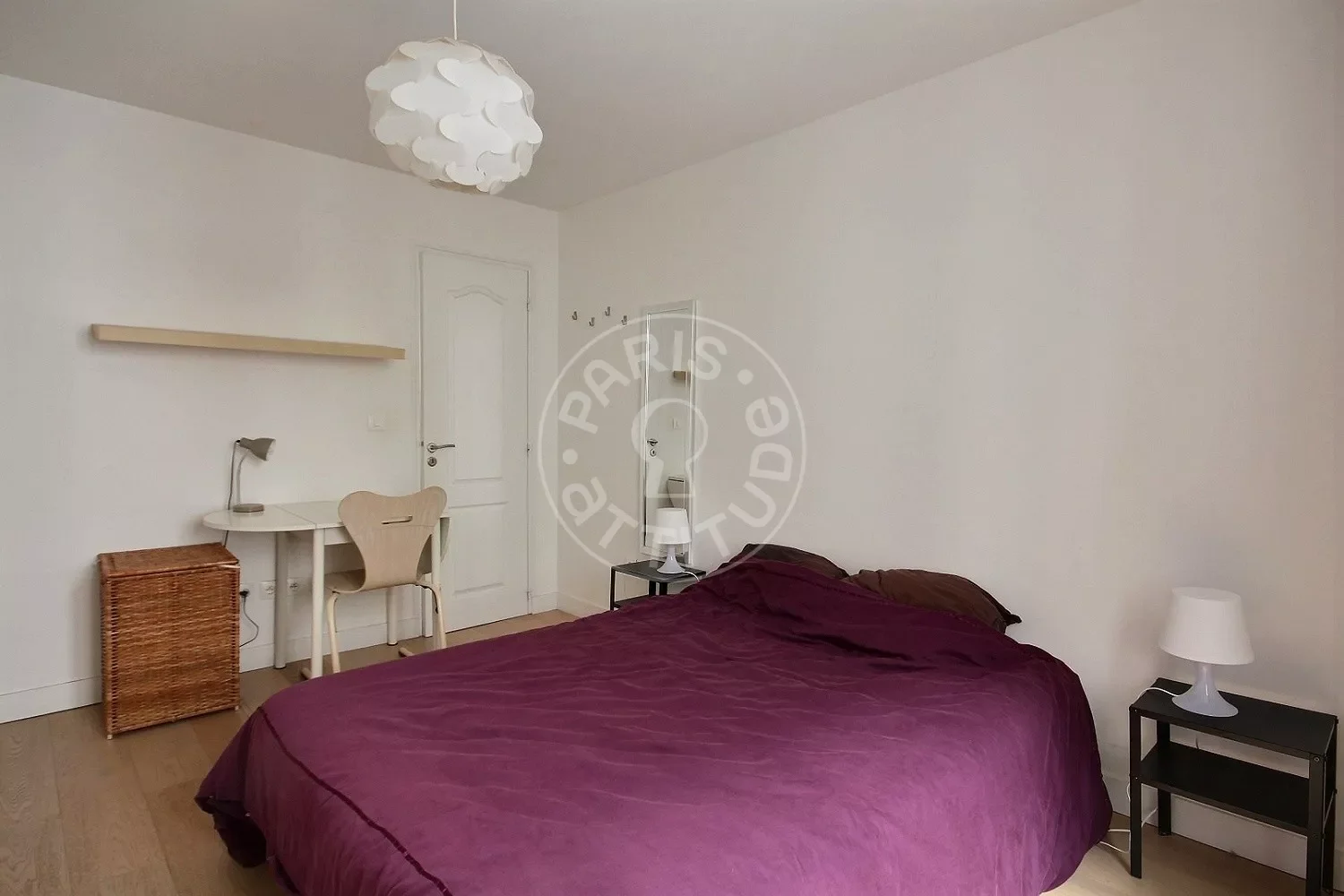 Flat Rue du Commerce in Paris