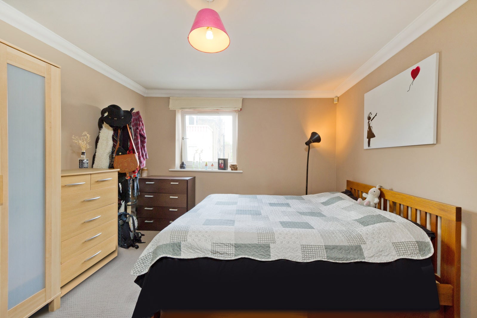 Flat Melville Place in Greater London