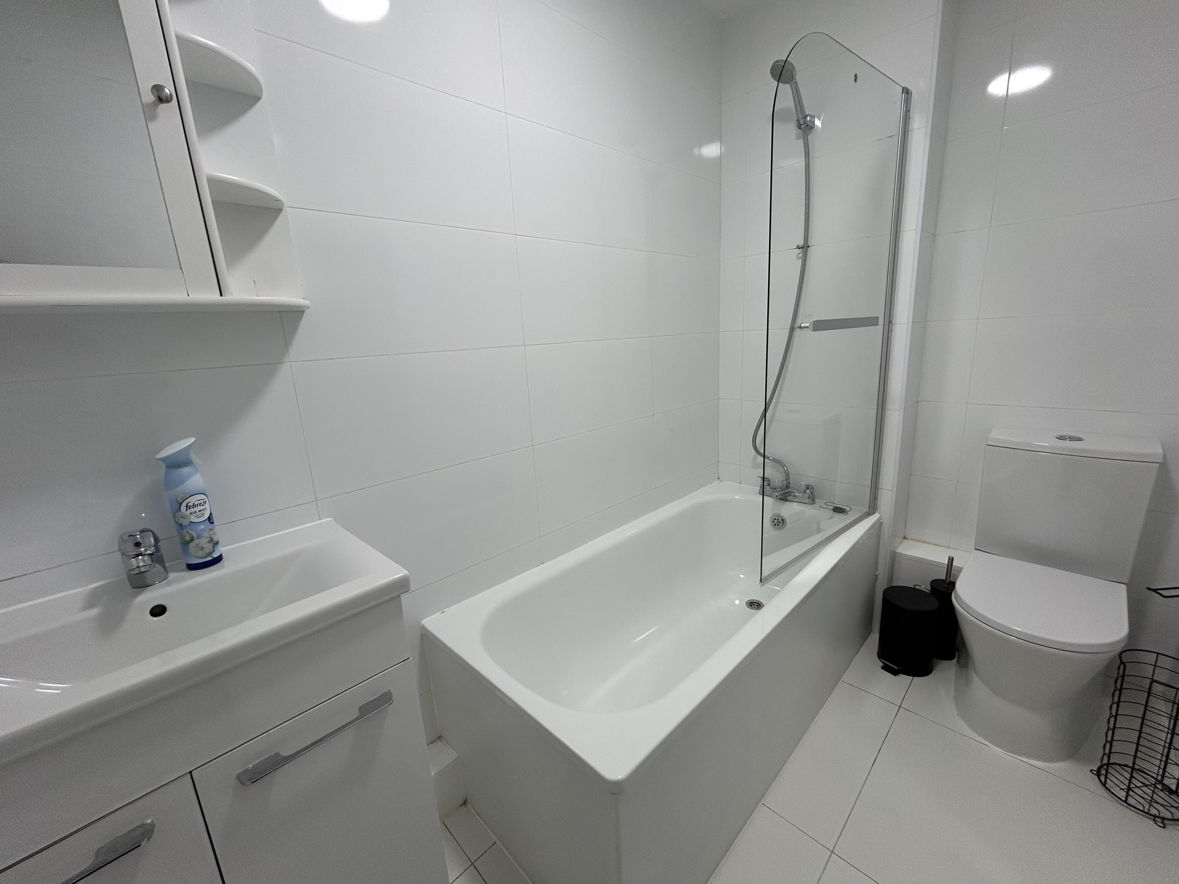 Flat Hornbeam Court in Milton Keynes