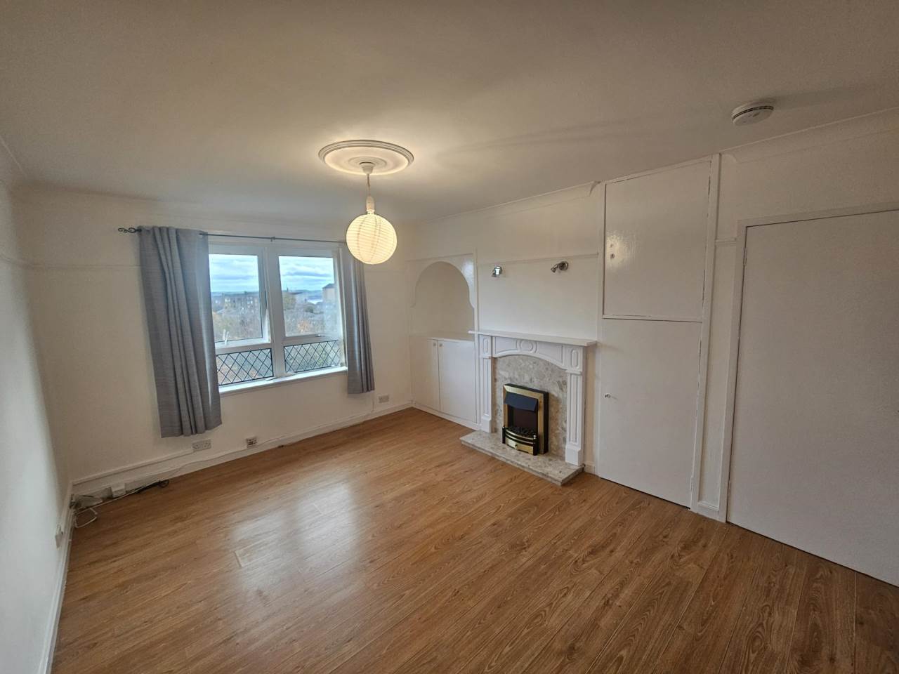 Flat Pentland Avenue in Dundee