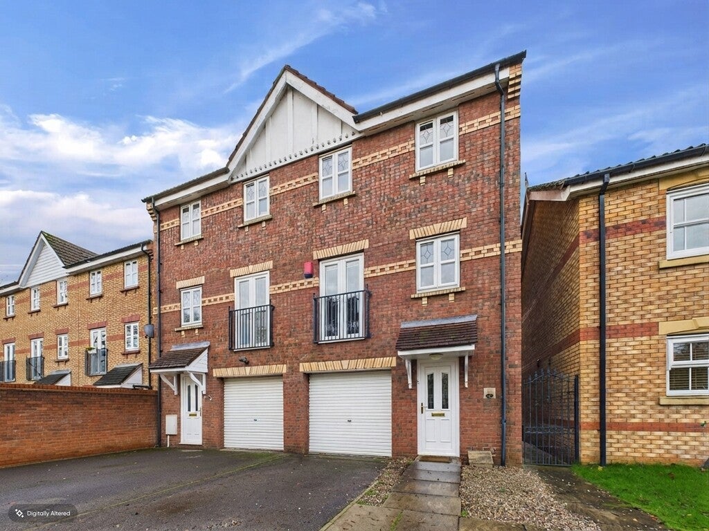 House Porter Close in Driffield