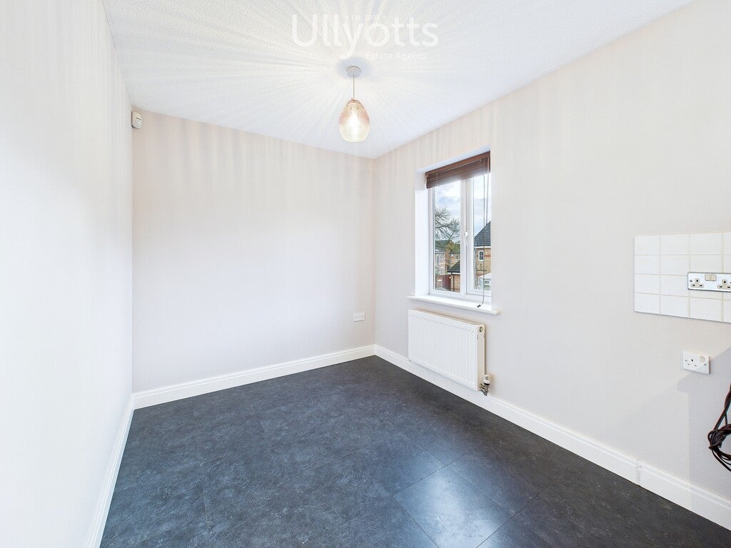 House Porter Close in Driffield