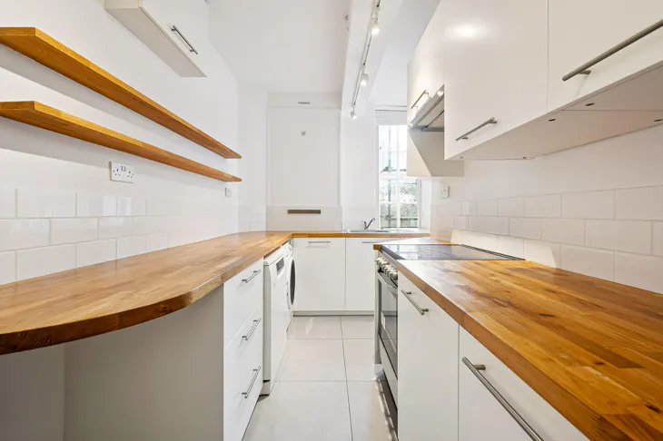Flat Kensington Park Road in Greater London