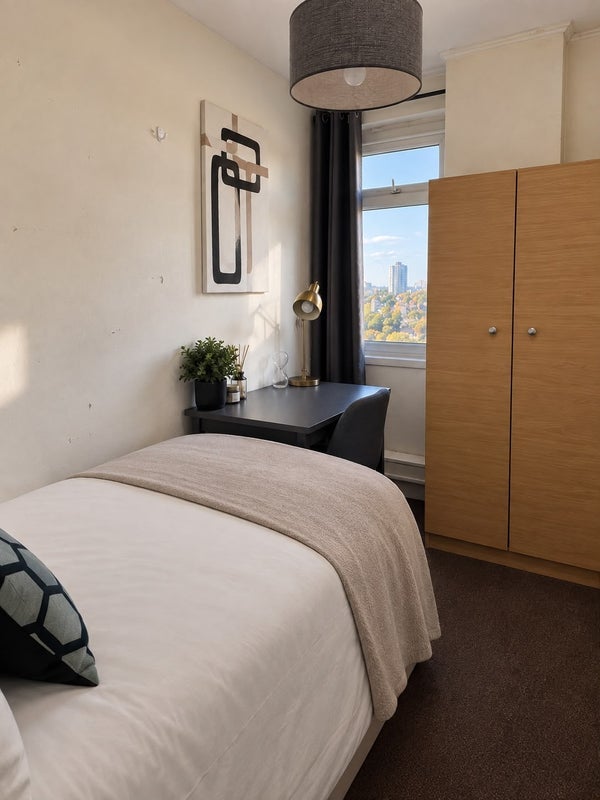 Room Appleby Street in Greater London