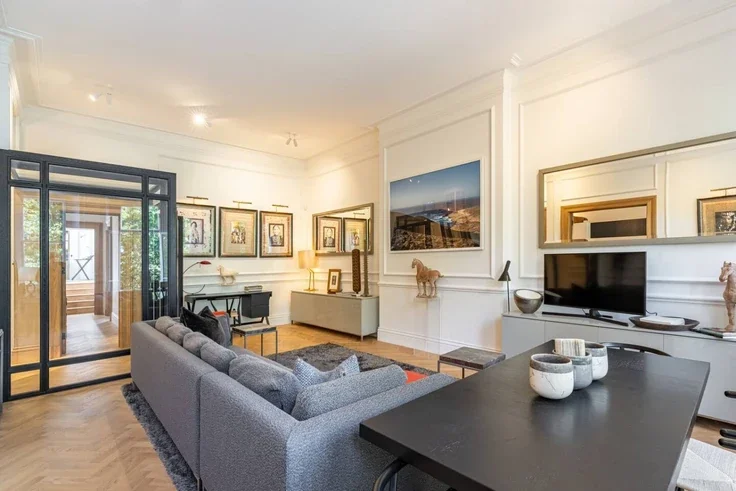 Flat Cadogan Square in Greater London