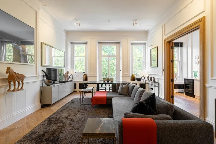 Flat Cadogan Square in Greater London