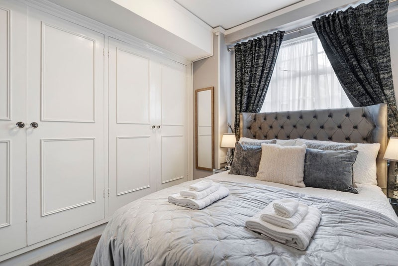 Flat Westbourne Terrace in City of Westminster