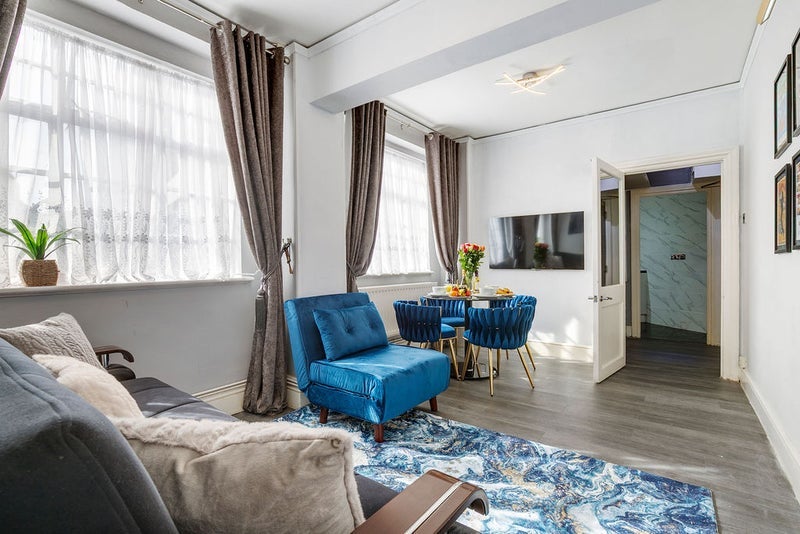 Flat Westbourne Terrace in City of Westminster