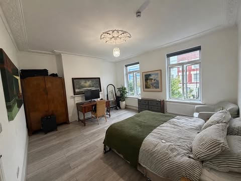 Room Axminster Road in Greater London
