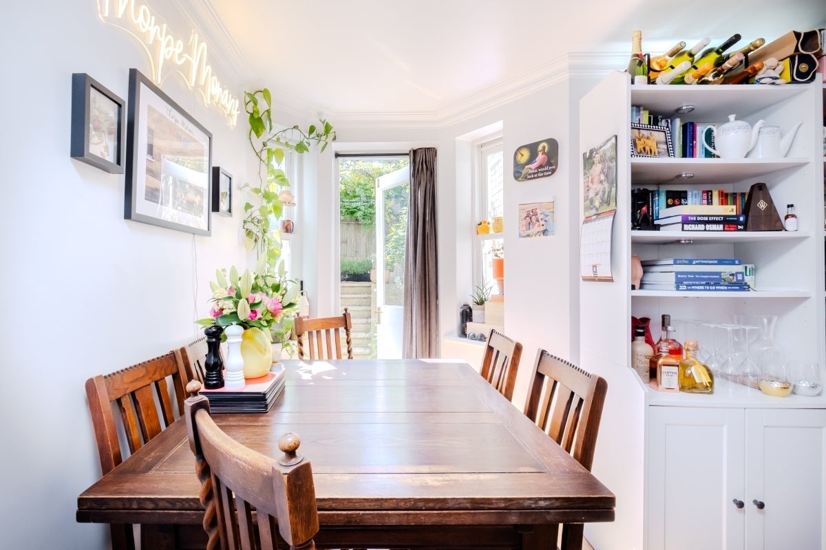 Flat Redwood Mews in Greater London