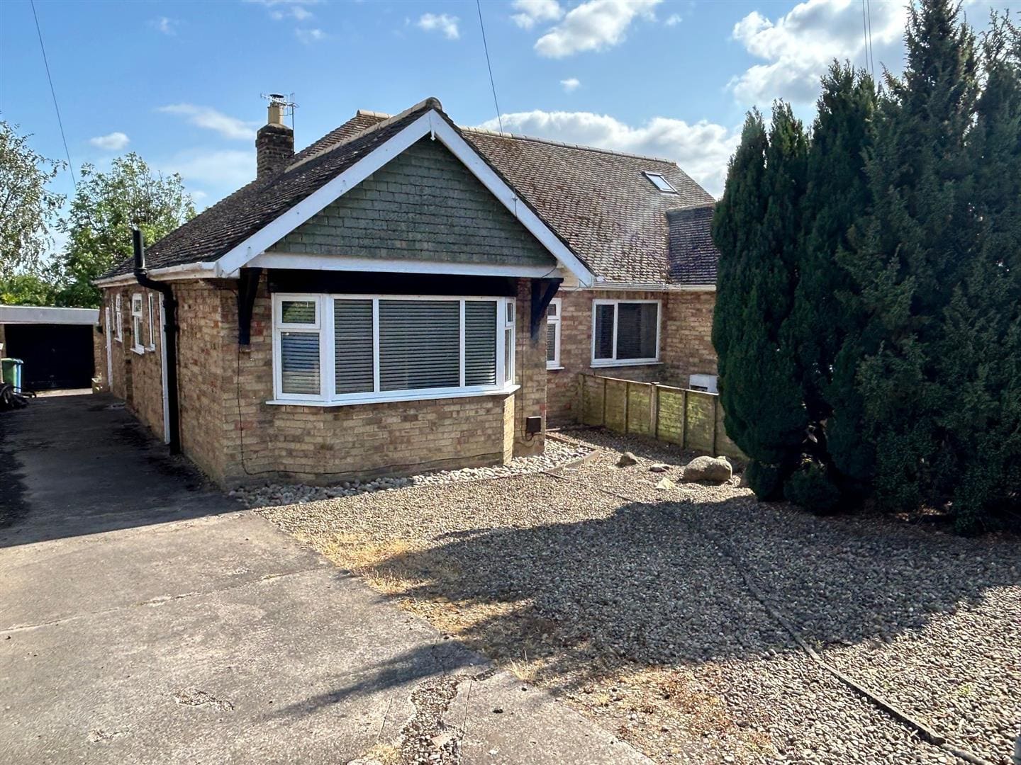 House Betton Rise in East Ayton