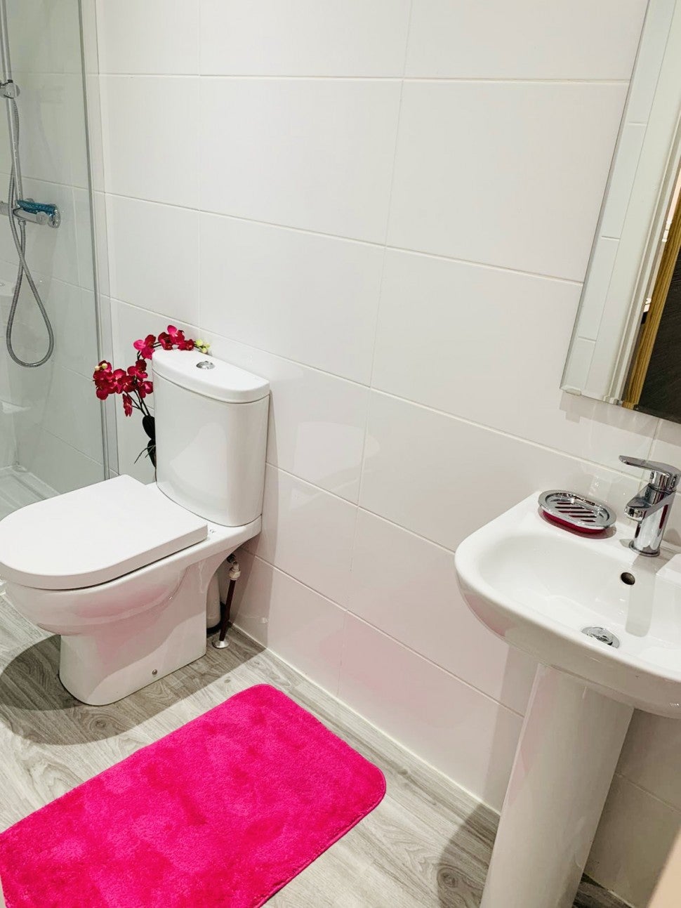 Room West Walk in Leicester