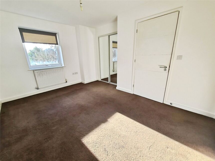 Flat Waterloo Road in Southampton