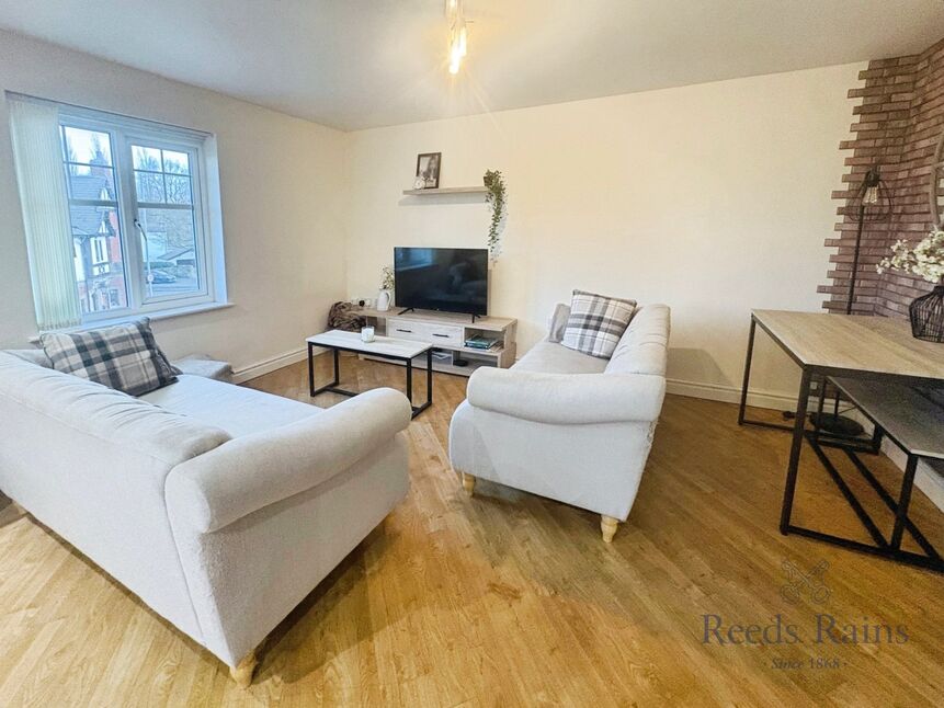 Flat Clayton Fold in Padiham