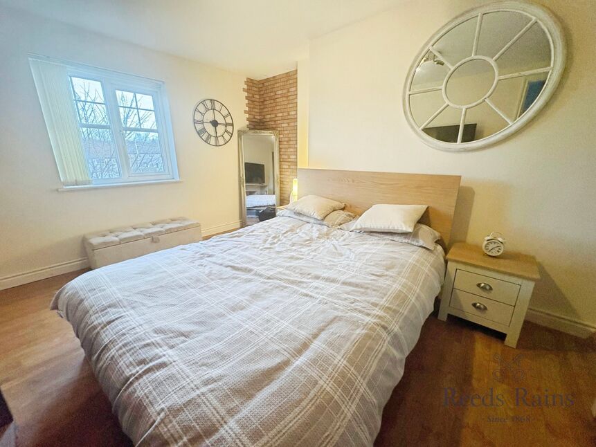 Flat Clayton Fold in Padiham