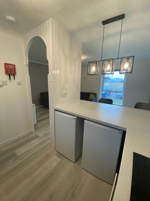 Flat Hillcoat Place in City of Edinburgh