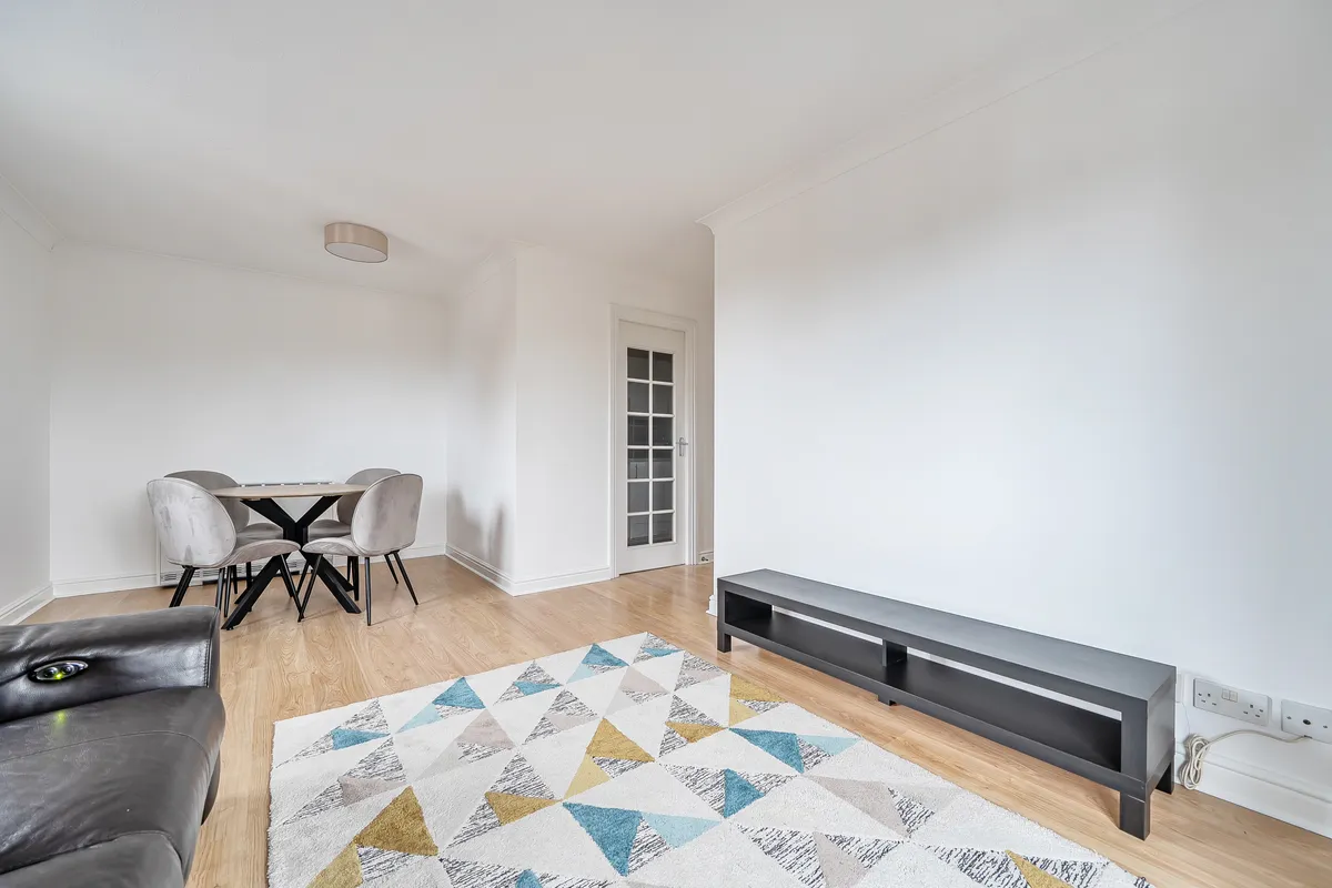 Flat Ludlow Road in Maidenhead